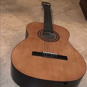 ‘Lucida Guitar’